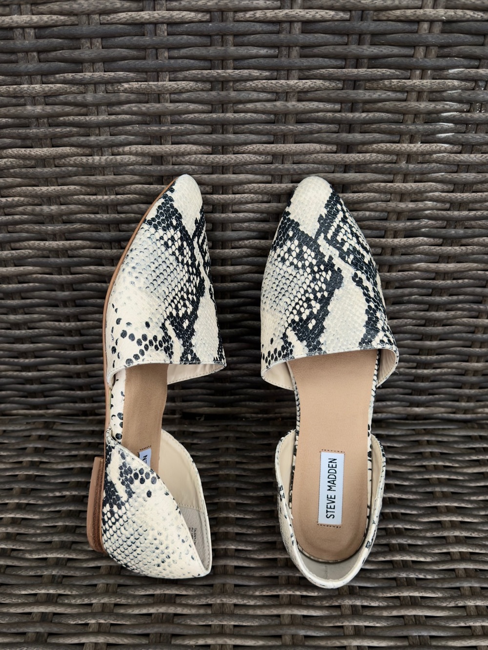 Steve Madden Darian Snakeskin Pointed Toe D’Orsay Flats Women’s Size 10